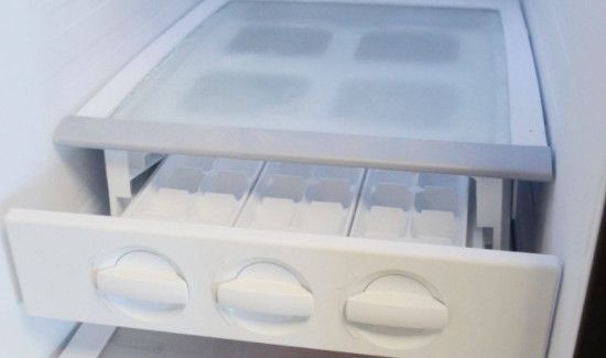 冰箱冷藏室有水是什么原因?怎样处理?