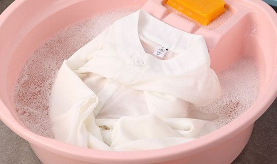 雪纺衣服上的油怎么洗掉