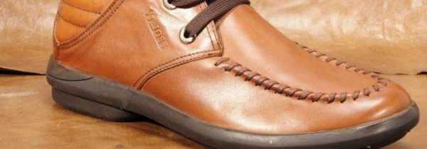 皮鞋进水可以用吹风机吹吗