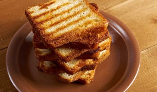 烤箱烤面包的温度和时间