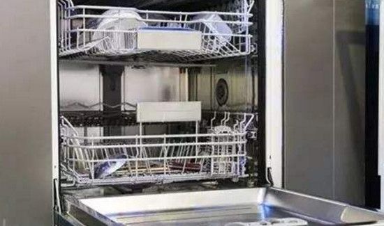 自动洗碗机费水吗