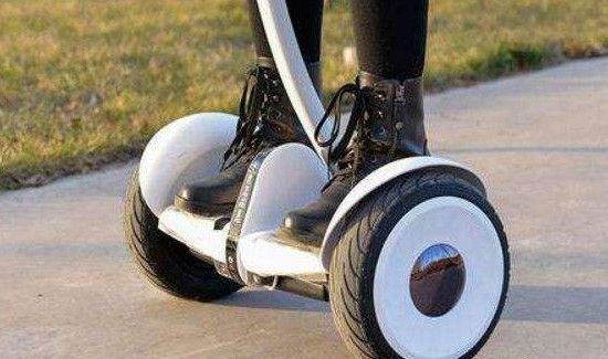 平衡车自动走了是什么原因