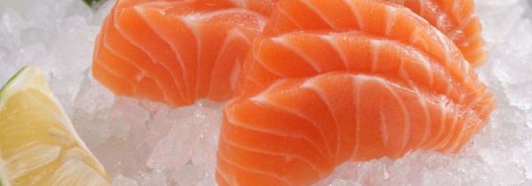 三文鱼与什么食物相克吗