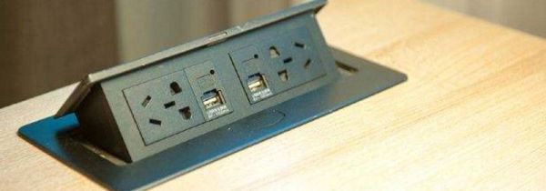 插线板ln代表什么