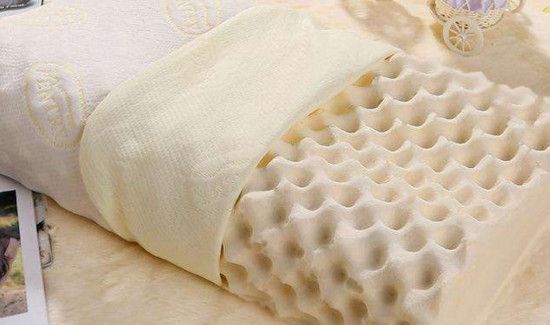 乳胶枕有味道正常吗