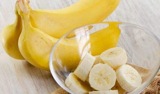 桃子香蕉和牛奶可以一起吃吗