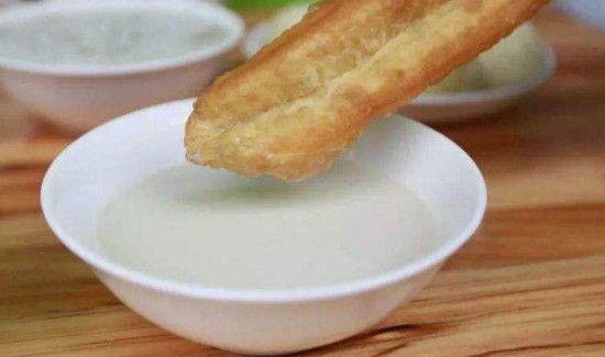 豆浆和油条能一起吃吗