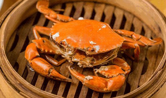 青蟹肉红色是什么原因