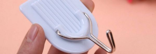 墙上挂钩粘不住怎么办