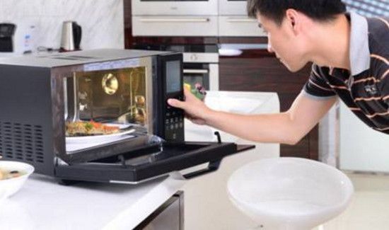 微波炉能当烤箱用吗