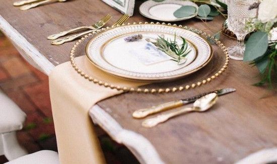 吃牛排礼仪餐巾