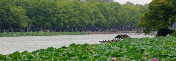 西湖什么时候关门