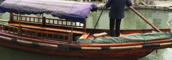 坐船是坐船头还是船尾比较晕