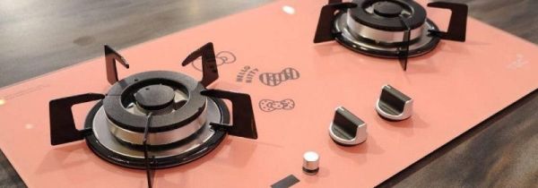 燃气灶打着火燃一会就熄灭了