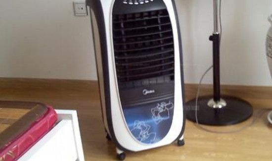 空调扇需要放水吗