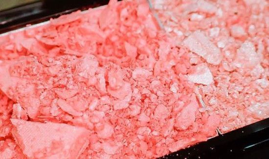 眼影盘碎了怎么修复