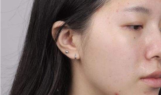 如何清洁毛孔的脏东西