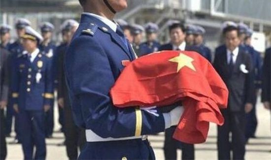 盖国旗和盖党旗的区别