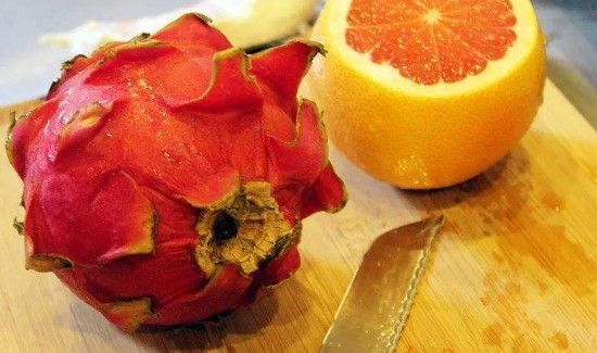 柚子和火龙果可以一起榨汁喝吗