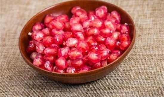 石榴籽打汁能不能喝