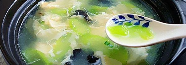 丝瓜和鸡蛋打汤可以吃吗