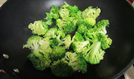 水煮西兰花有营养吗