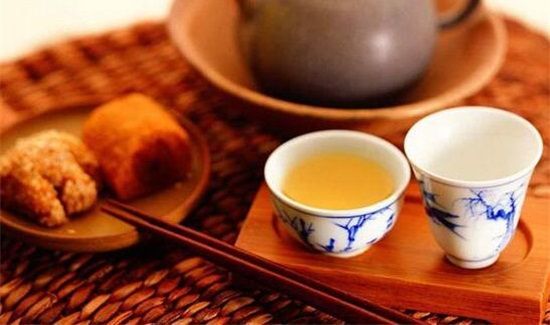 茶叶敷眼睛的好处