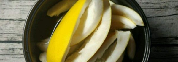 柚子皮晒干能泡水喝吗