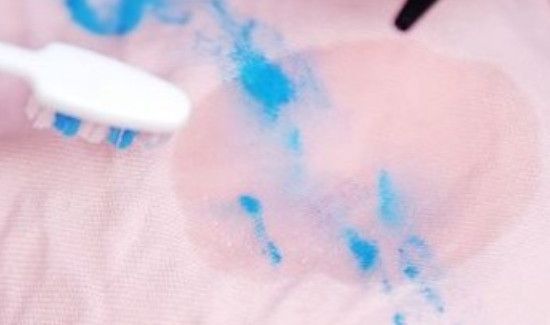 衣服上有涂料怎么洗得掉