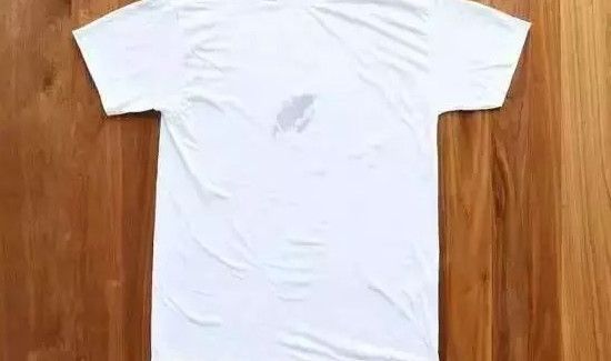 衣服上有涂料怎么洗得掉