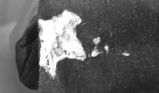 衣服上沾上墙涂料怎么办?