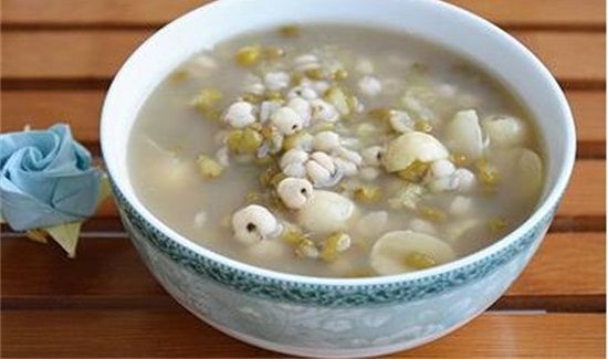 薏米莲子粥的禁忌