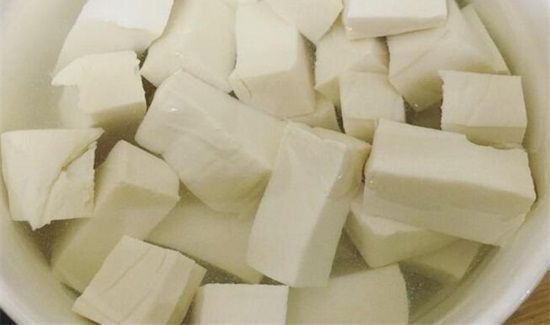 虾和豆腐可以一起吃吗