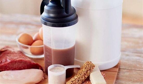 蛋白粉用什么水冲