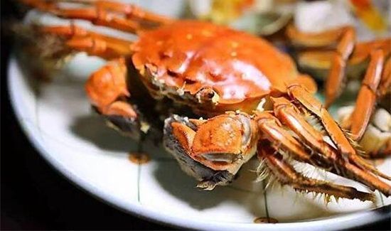 螃蟹能和牛肉一起吃吗