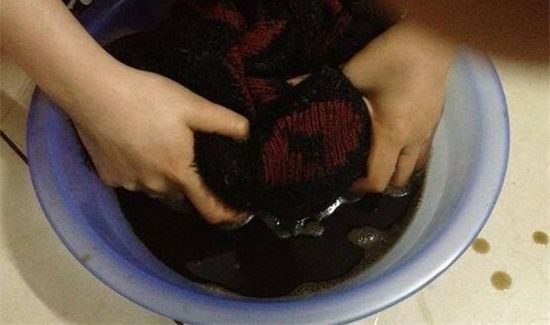 衣服退色了用什么能让它变成新的