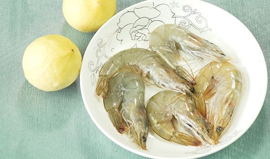 吃虾不能吃什么