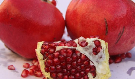 虾可以和石榴一起吃