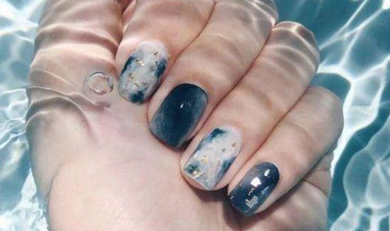 经常美甲指甲变得很薄