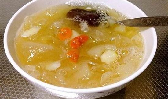 银耳泡了三天还能吃吗