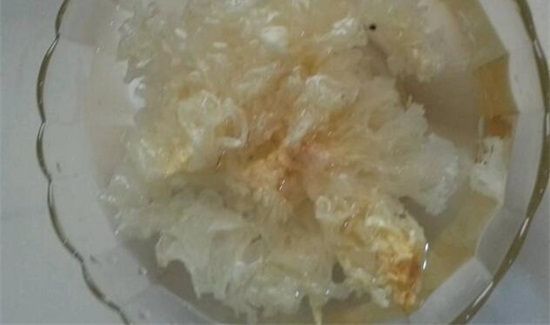 银耳放冰箱隔夜能吃吗