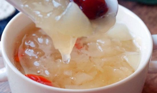 冰糖银耳炖雪梨的禁忌