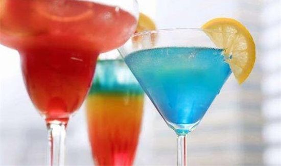鸡尾酒最早出现在哪个地方