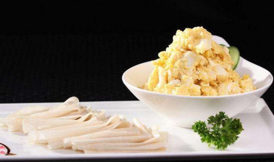 鸡蛋拌蒜泥的危害