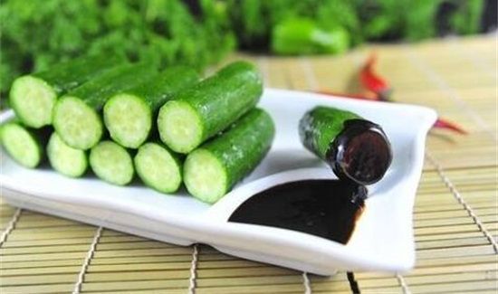 黄瓜吃着发苦有毒吗