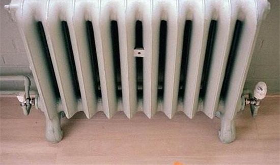 开暖气室内温度是多少