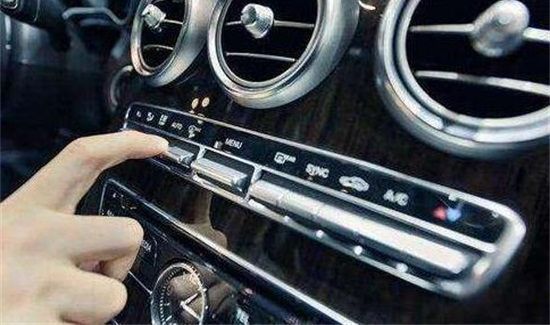汽车冬天开暖风要打开AC吗?