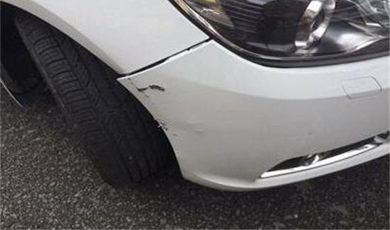 车保险杠凹进去能修复