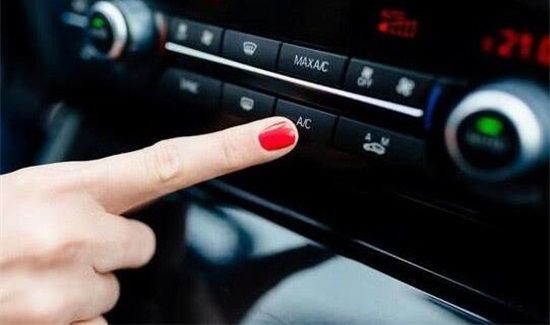冬天车开空调用不用开AC