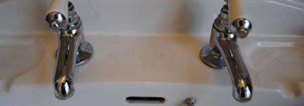 洗手池水龙头怎么换